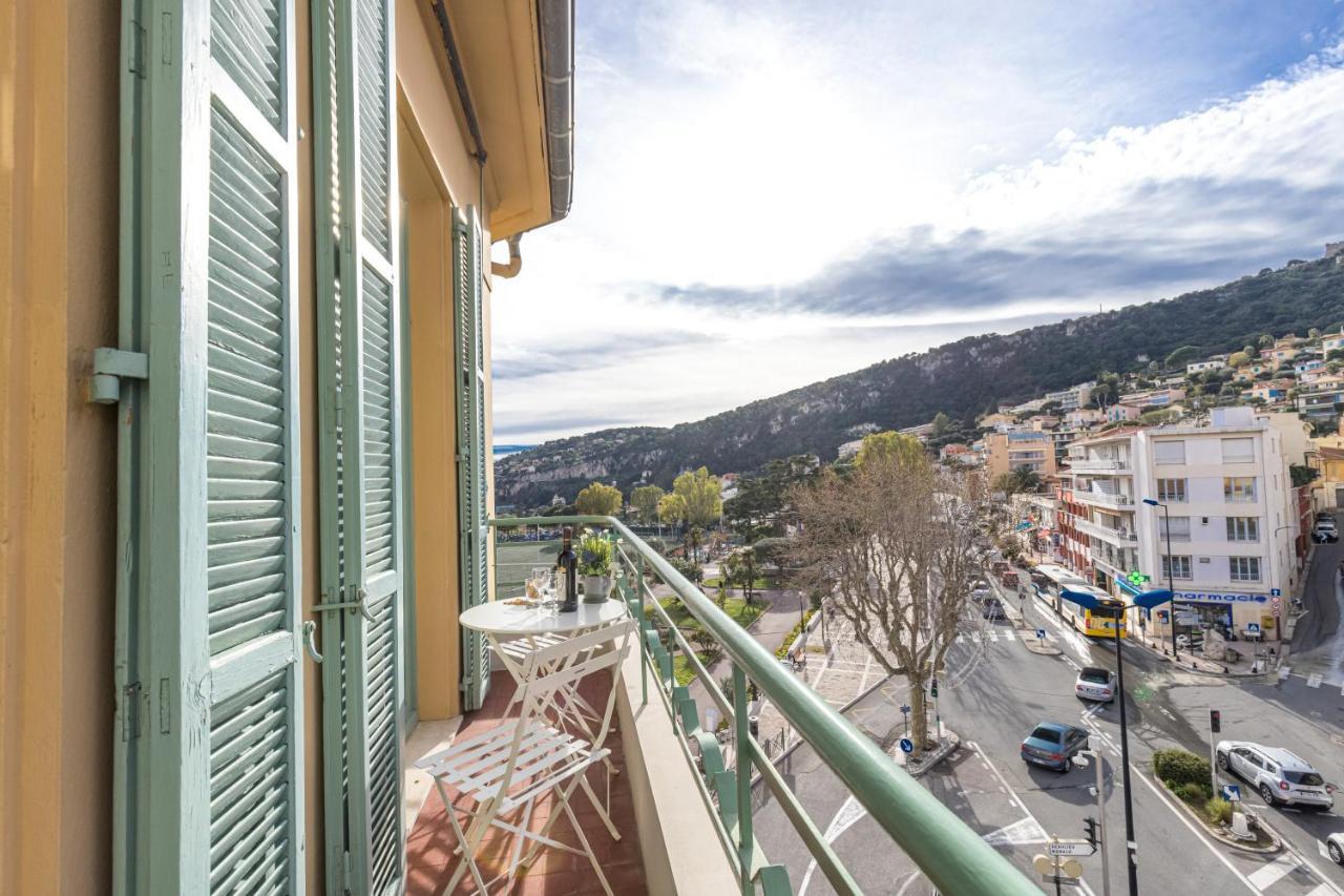 Feel - De Gaulle - * Villefranche-sur-Mer
